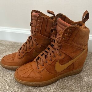Nike Dunk Sky Hi Wedge - Size 6.5